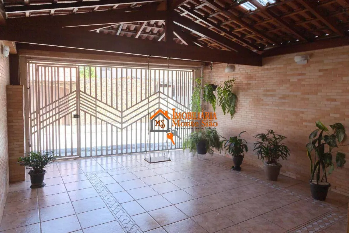 Imagem Casa com 3 dormitórios à venda, 202 m² por R$ 800.000,00 - Vila Augusta - Guarulhos/SP