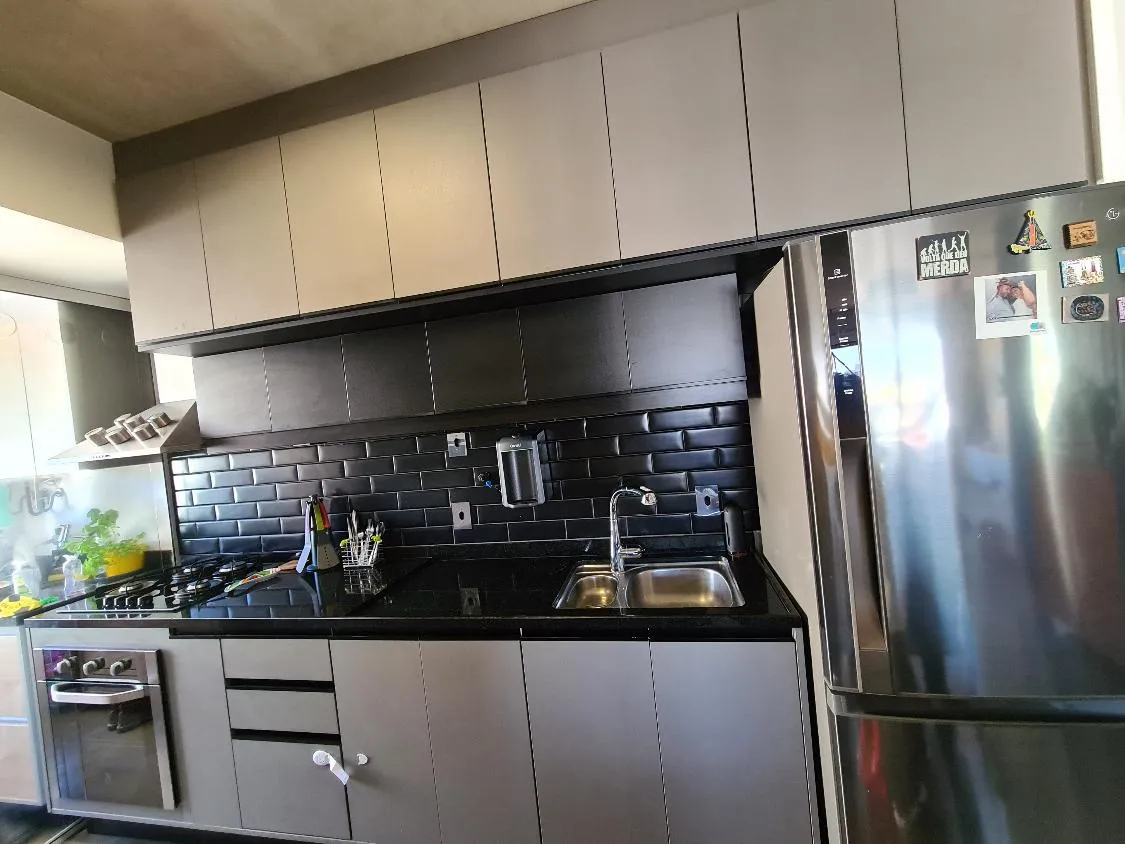 Imagem Apartamento aconchegante e versátil no Cambuí com quarto desmontável e moveis planejados.