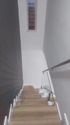 Imagem Casa de 3 dormitórios, 3 suítes, 5 banheiros, 2 vagas, de 175m² em Rudge Ramos, São Bernardo do Campo