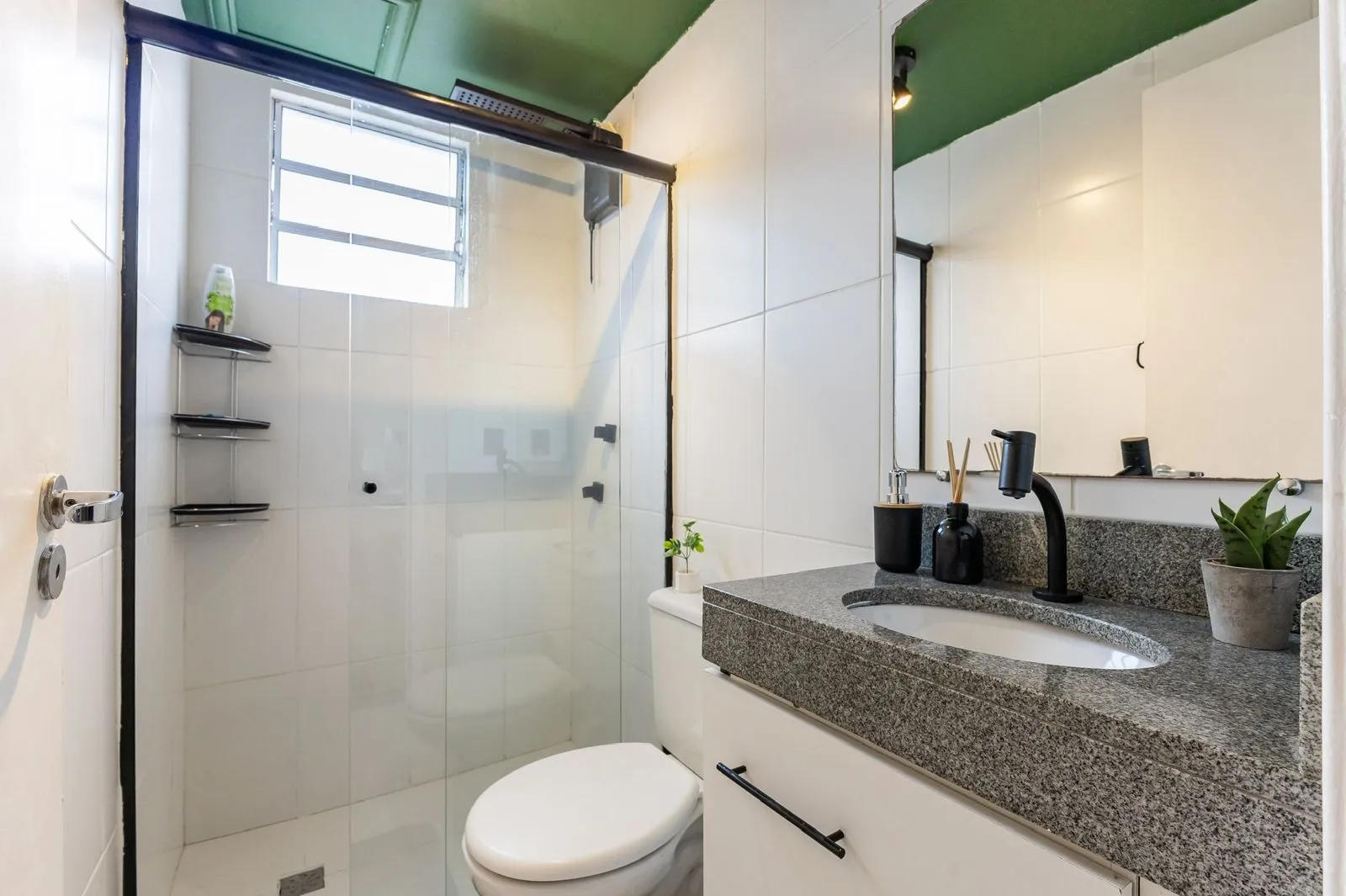 Imagem Lindo Apartamento Mobiliado no Parque Sicilia, a 05 Minutos do Shopping Iguatemi !