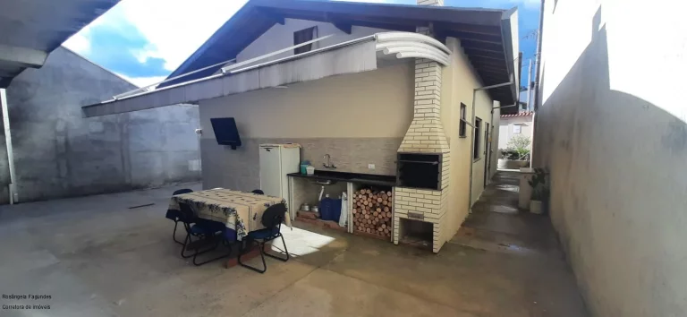 Imagem CASA RESIDENCIAL em POÇOS DE CALDAS - MG, JARDIM CAMPOS ELÍSIOS