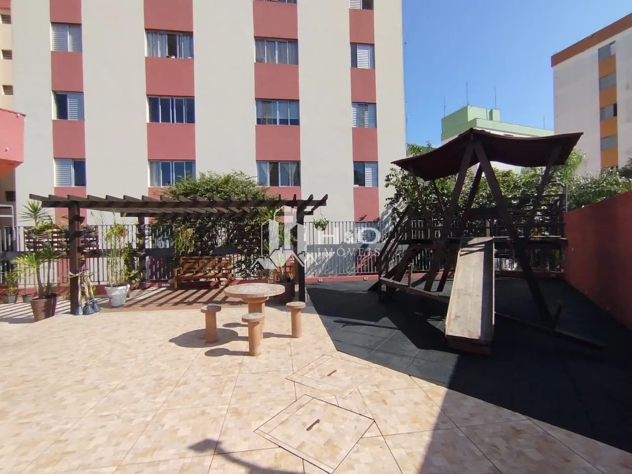 Imagem Oportunidade! Apartamento com 50 m² e Vaga de Garagem na Vila Carmosina - Itaquera
