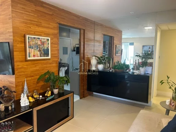 Imagem Apartamento com três suítes varanda gourmet a venda em na Colina A em Patamares