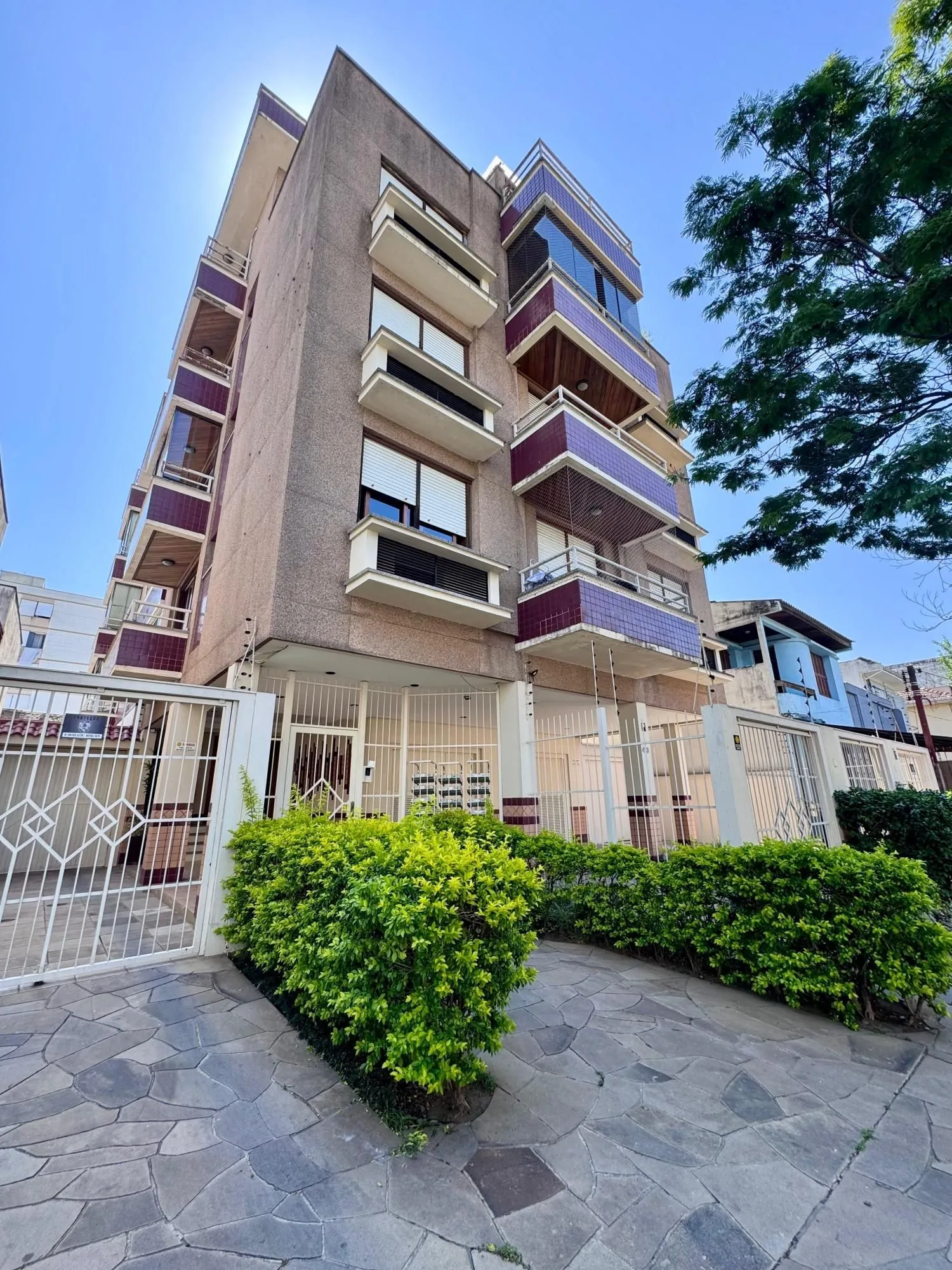Imagem EXCELENTE APARTAMENTO NO FLORESTA DE 2 DORMITÓRIOS - PRONTO PARA MORAR