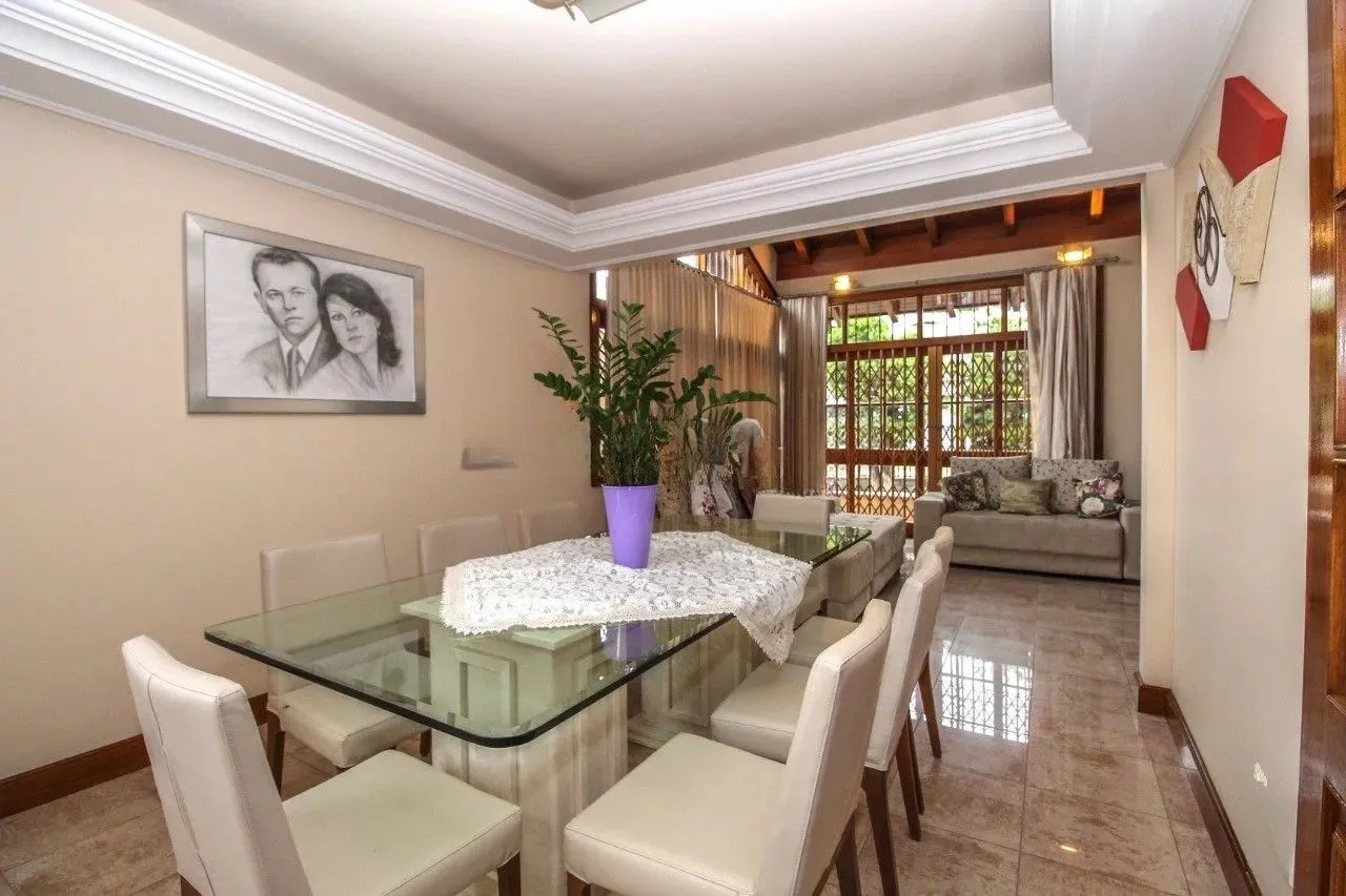 Imagem Casa 612m² - 3 suíte, 8 vagas no bairro Medianeira