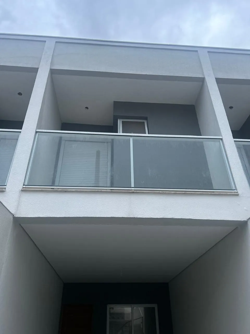 Imagem VENDO SOBRADO COM 03 SUÍTES NO BAIRRO VILA ERNA! (CUPECÊ)