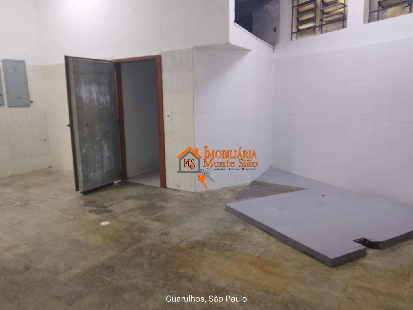 Imagem Salão para alugar, 230 m² por R$ 5.000,00/mês - Jardim Santa Emilia - Guarulhos/SP