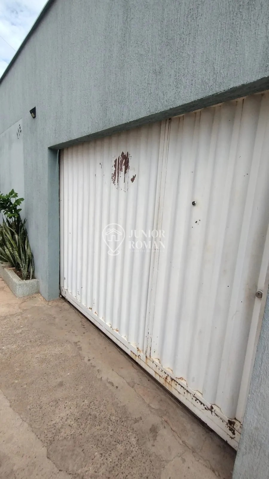 Imagem CASA 3 QUARTOS COM PISCINA NO BAIRRO RIO GRANDE - BARREIRAS/BA