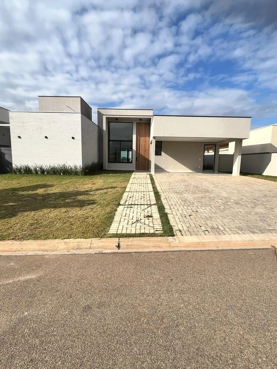Foto do imóvel: Casa de luxo em condomínio à venda em Itu-SP, Campos de Santo Antônio II: 4 quartos, 4 suítes, 2 salas, 6 banheiros, 4 vagas de garagem, 319,59m².