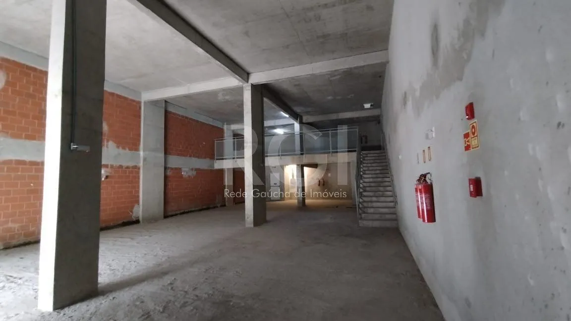 Imagem Loja para Venda - 300m², 0 dormitórios, 5 vagas - Central Parque