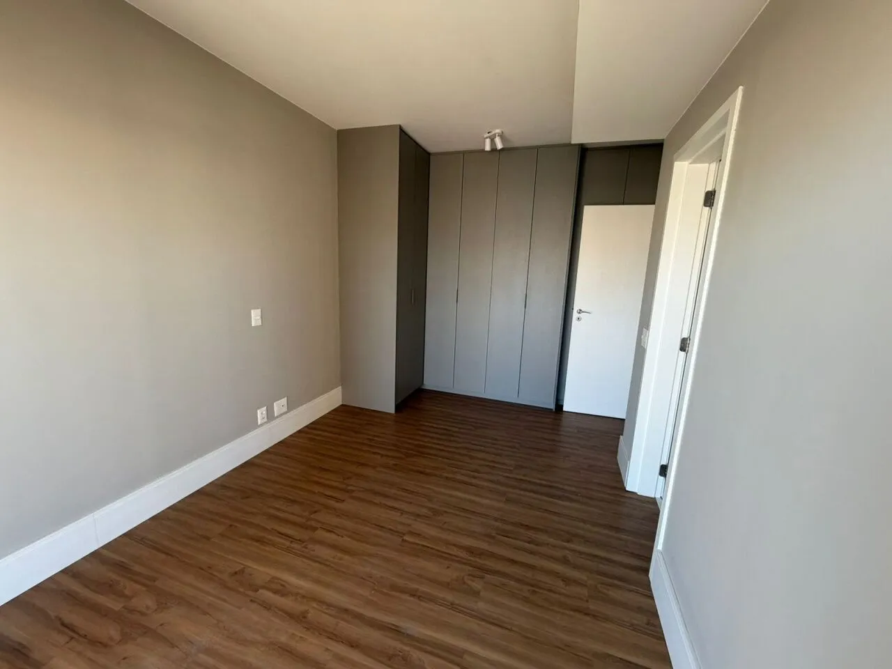 Imagem Apartamento para locação de 145 m² com 3 suítes e 2 vagas