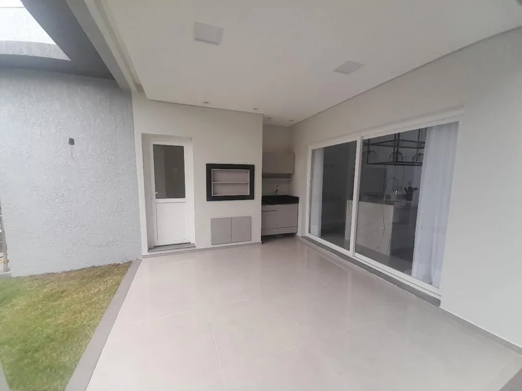 Imagem Casa em Condominio 3 Dormitórios - Bairro Arroio Teixeira