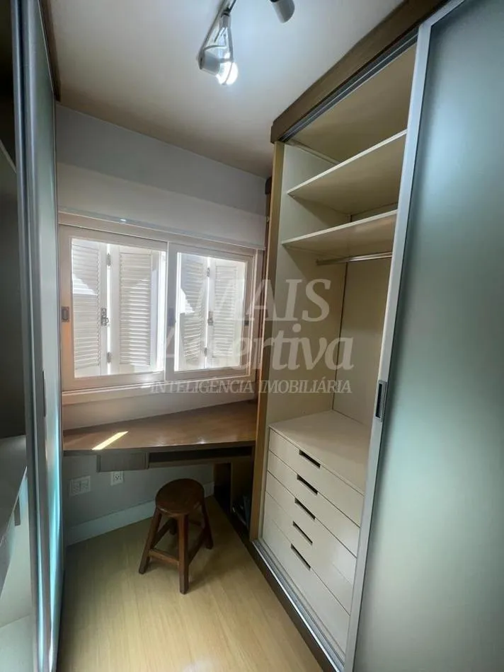 Imagem Cobertura duplex mobiliada para venda em Garibaldi Bairro Centro