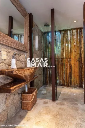 Imagem Casa Frente Mar para Temporada em Angra dos Reis / RJ no bairro Enseada