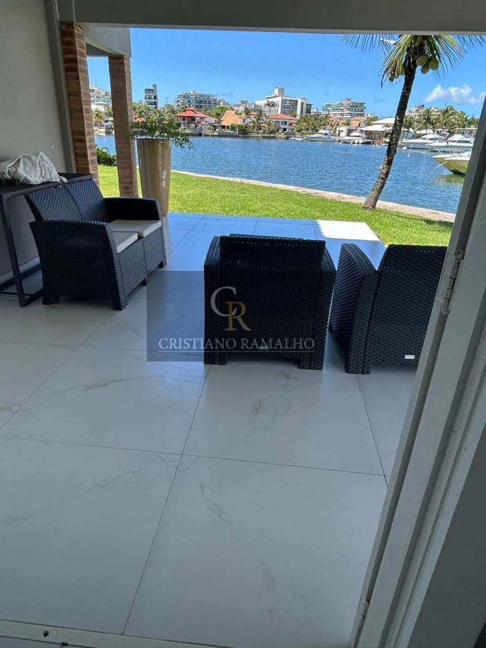 Imagem Casa de condomínio à venda em Cabo Frio, 485,00m2