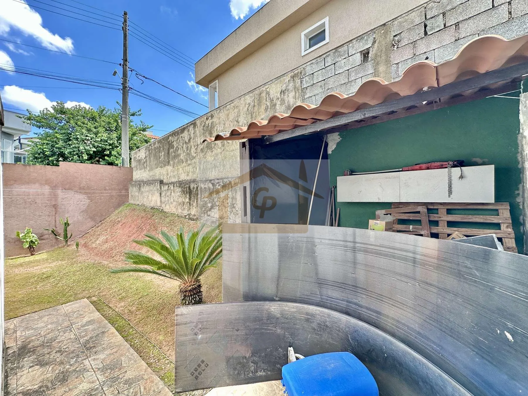 Imagem Casa Térrea, 2 quartos sendo um suíte , condomínio com Clube, 3 vagas