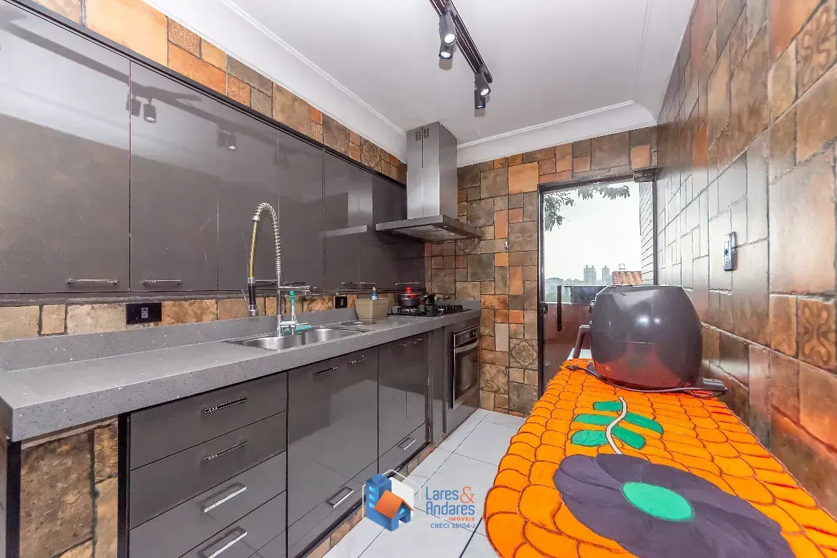 Imagem Sobrado para venda em Vila Nova - Zona Leste com 3 quartos, sendo 1 suíte, 286m²