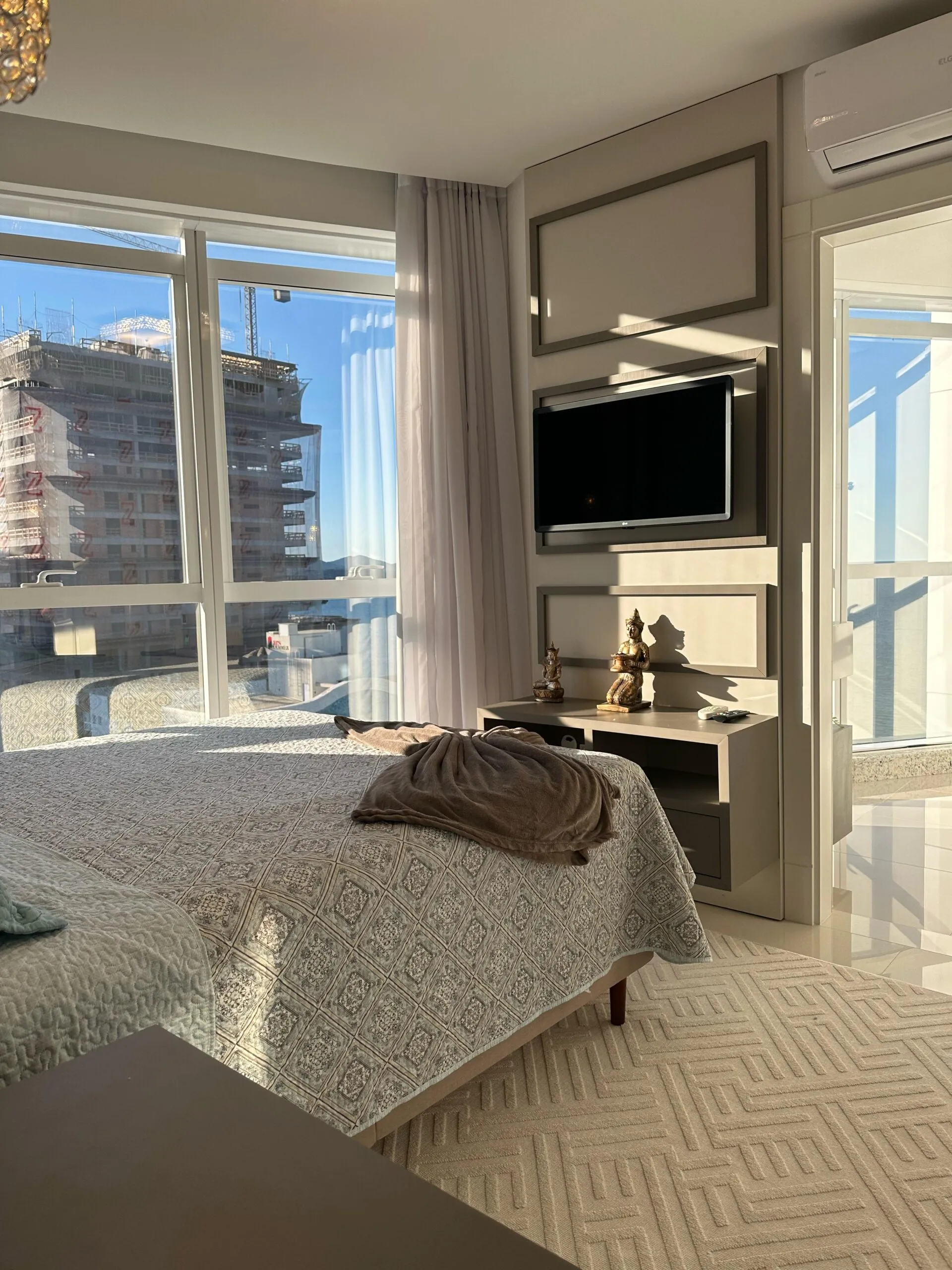 Imagem Apartamento com vista para o mar à venda com 229m2 por R$ 5.500.000,00