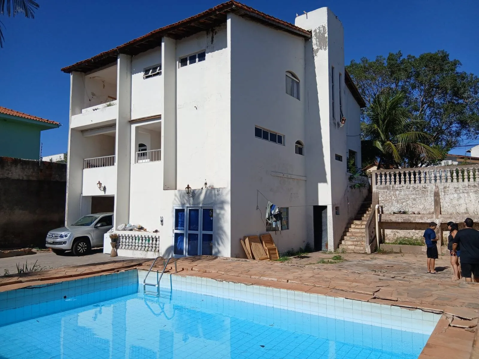 Foto do imóvel Casa 5 quartos bairro Jardim Califórnia em Avenida Tenente Praeiro