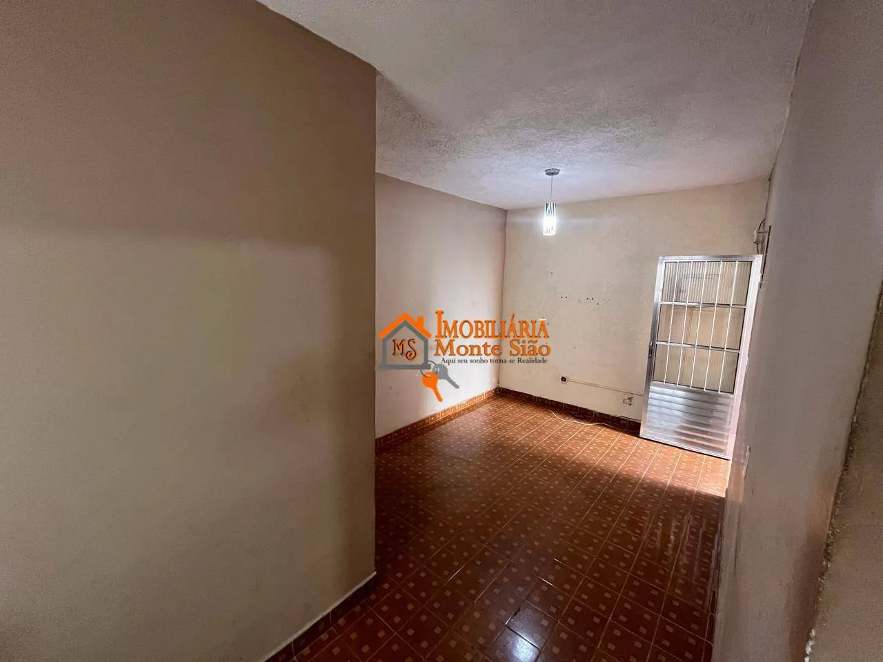 Imagem Casa com 3 dormitórios à venda, 200 m² por R$ 298.000,00 - Cidade Tupinambá - Guarulhos/SP