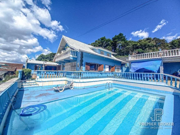 Foto do imóvel Casa à venda, 263 m² por R$ 900.000,00 - Fazendinha - Teresópolis/RJ