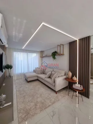 Imagem Sobrado Triplex em condomínio com 3 quartos à venda no Vista Alegre