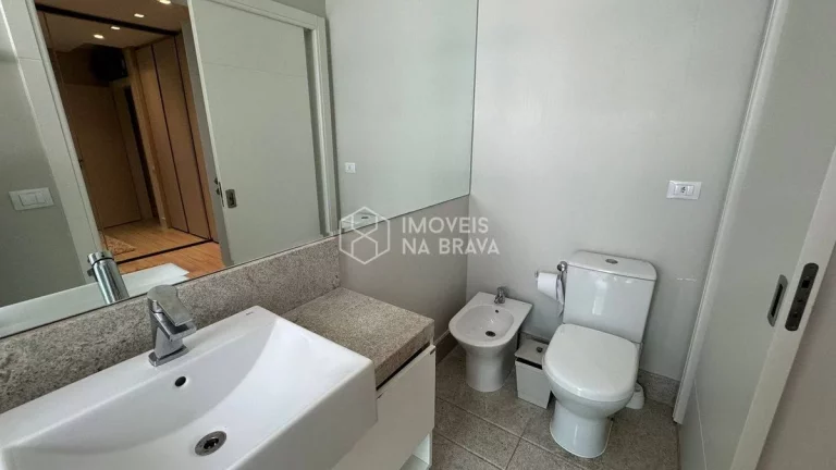 Imagem APARTAMENTO 3 SUITES, 3 VAGAS DE GARAGEM - LOCACAO- PRAIA BRAVA - ITAJAI/SC