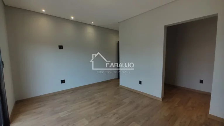 Imagem Casa em Condomínio à venda em Aldeia da Mata com 260m² 3 suítes, 4 vagas
