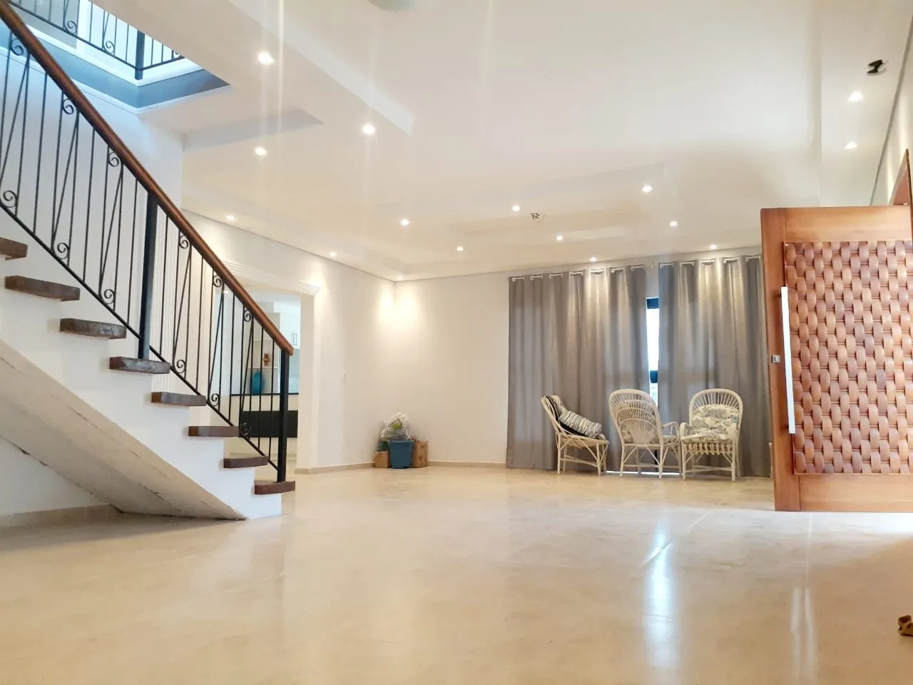 Imagem Casa à venda 5 Quartos, 3 Suites, 4 Vagas, 622M², Jardim Residencial Doutor Lessa, Pindamonhangaba - SP