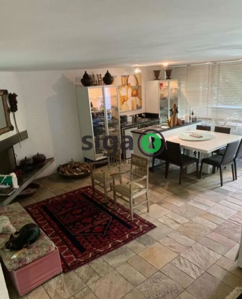 Imagem SOBRADO EM CAMPO BELO COM 340M2 COM PISCINA