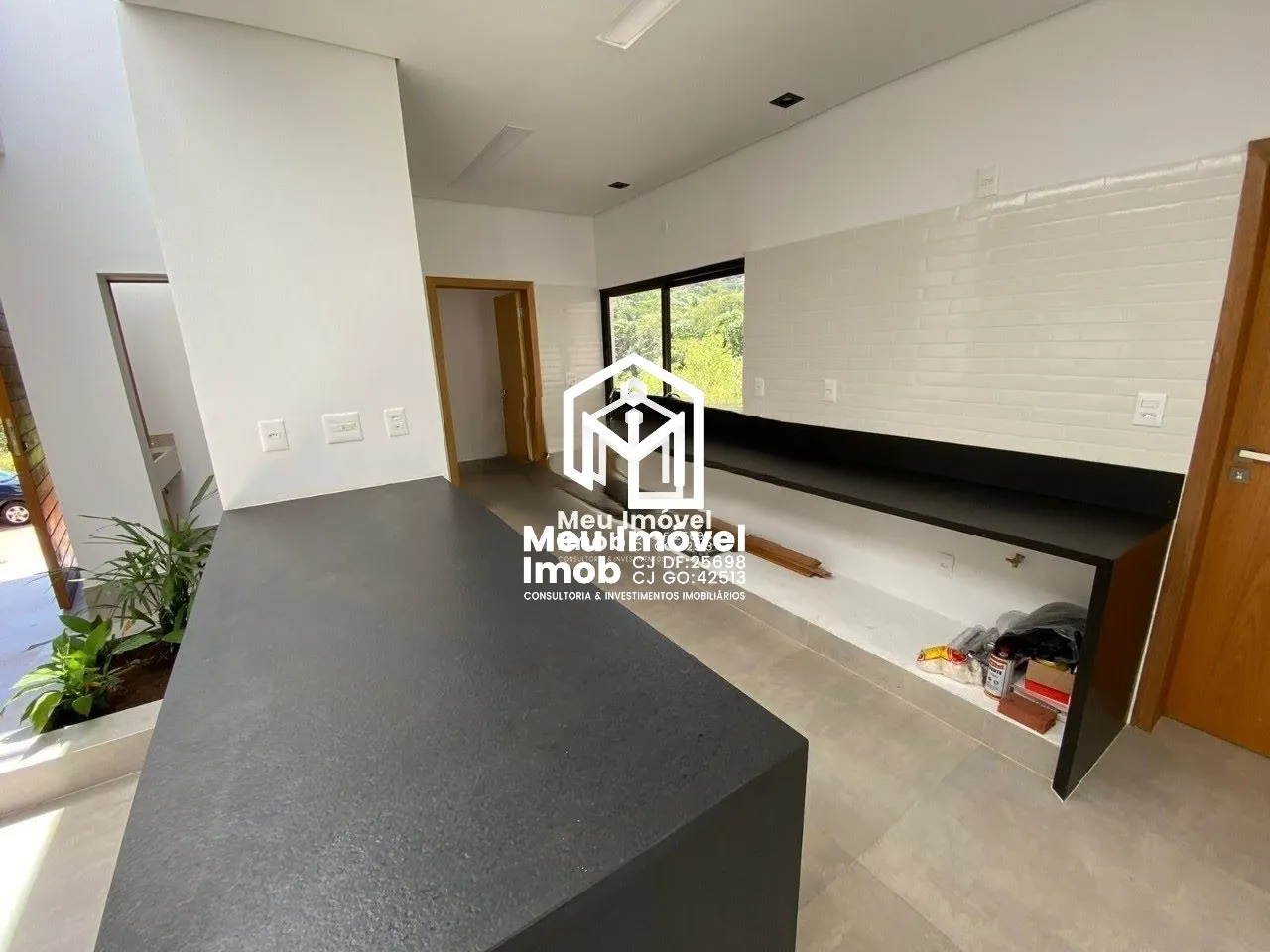 Imagem Casa 4 Quartos 2 Suítes 2 Vagas Lt 800m² Útil 260m²