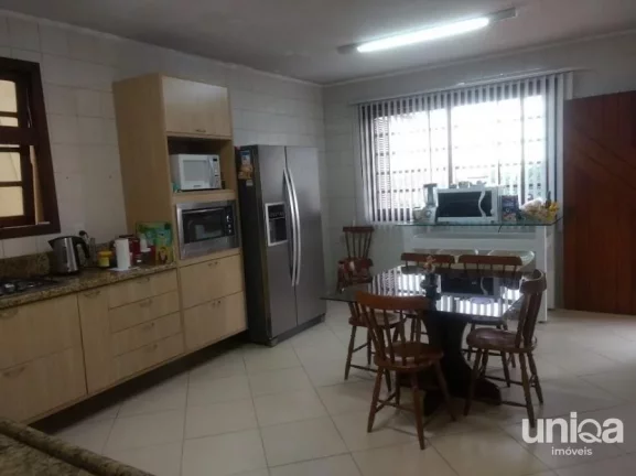 Imagem Casa 4 dormitórios (2 suítes), banheira de hidro, piscina, garagem