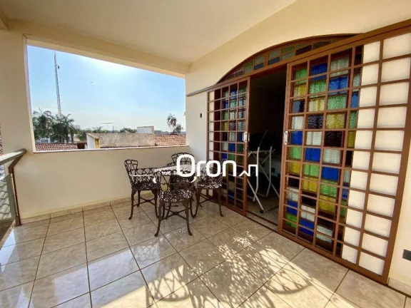 Imagem Sobrado à venda, 420 m² por R$ 1.300.000,00 - Santa Genoveva - Goiânia/GO