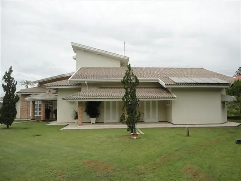 Imagem Casa Exclusiva no Cond. Residencial City Castelo com 680M²