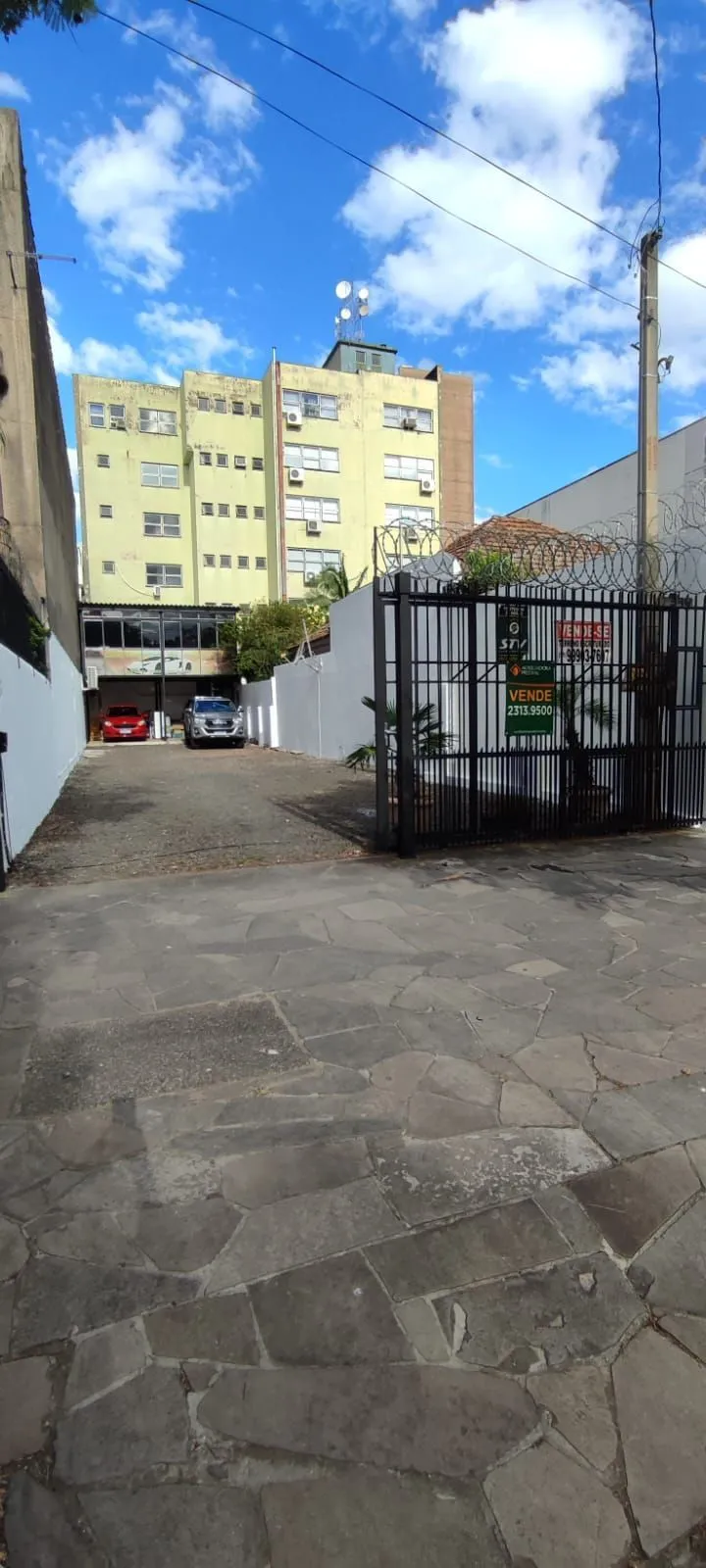 Imagem LOJA COMERCIAL À VENDA - PONTO NOBRE NO BAIRRO FLORESTA - PORTO ALEGRE/RS