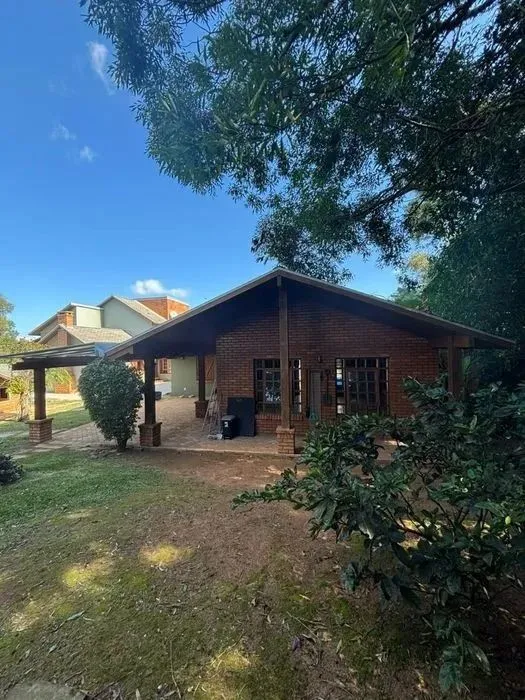 Imagem Residência de Luxo em Condomínio Fechado com 4 Dormitórios, 3 Suítes e Área de Lazer Privativa - São Lucas, Viamão/RS