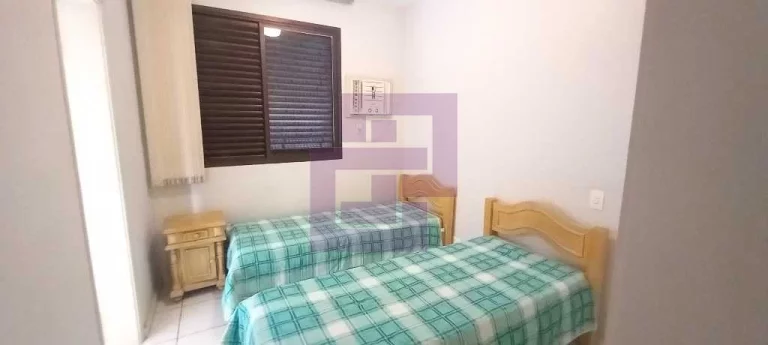 Imagem Amplo apartamento em Pitangueiras!!!
