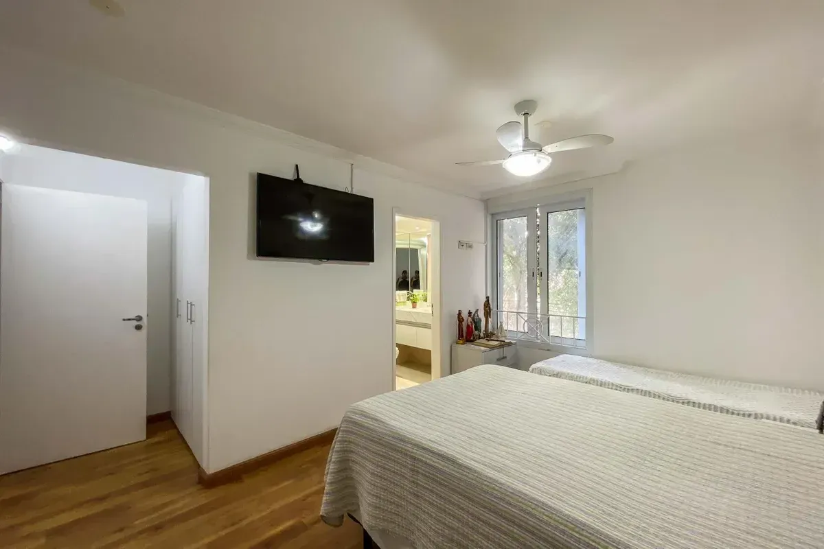 Imagem Apartamento com 3 Quartos à Venda, 135 m² em Vila Mariana - São Paulo