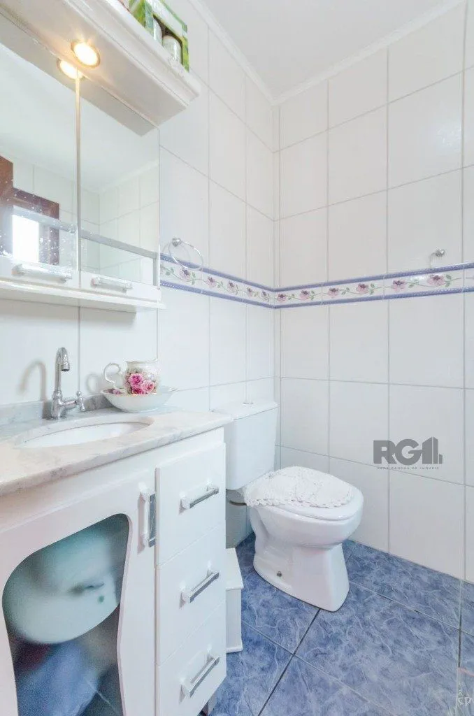 Imagem Casa em Condomínio, 166m² - 3 dormitórios, 2 vagas no bairro Guarujá