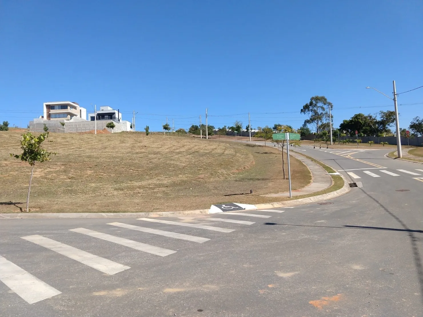 Imagem Terreno à venda 337M², Jardim Marlene Miranda, Taubaté - SP | Cyrela Landscape
