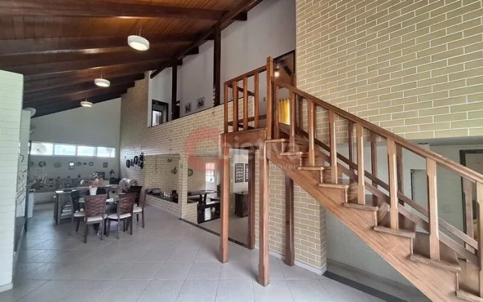 Imagem Casa duplex independente, 5 quartos, Palmeiras - Cabo Frio