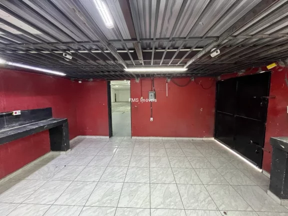 Imagem Galpão Comercial Para Locação na Vila Leopoldina, São Paulo-SP: 660m², 14 Vagas de Garagem!