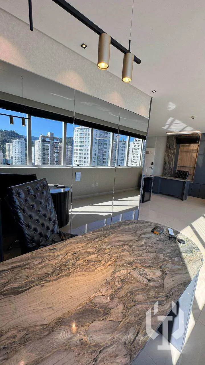 Imagem Sala comercial à venda em Itapema, Meia Praia, 35,5m2