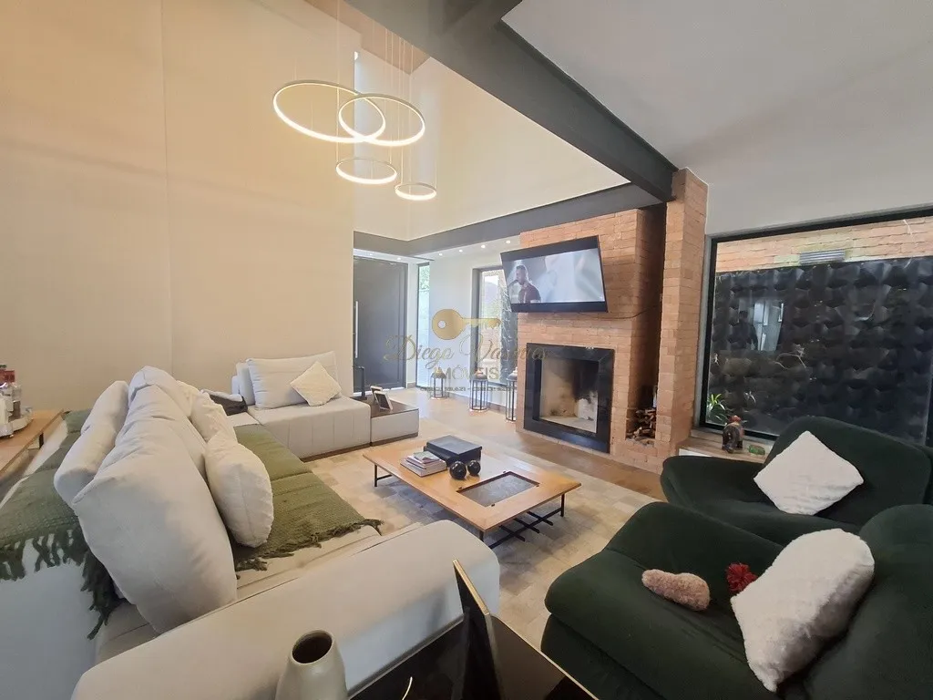 Imagem Casa para Venda em Teresópolis / RJ no bairro Iucas