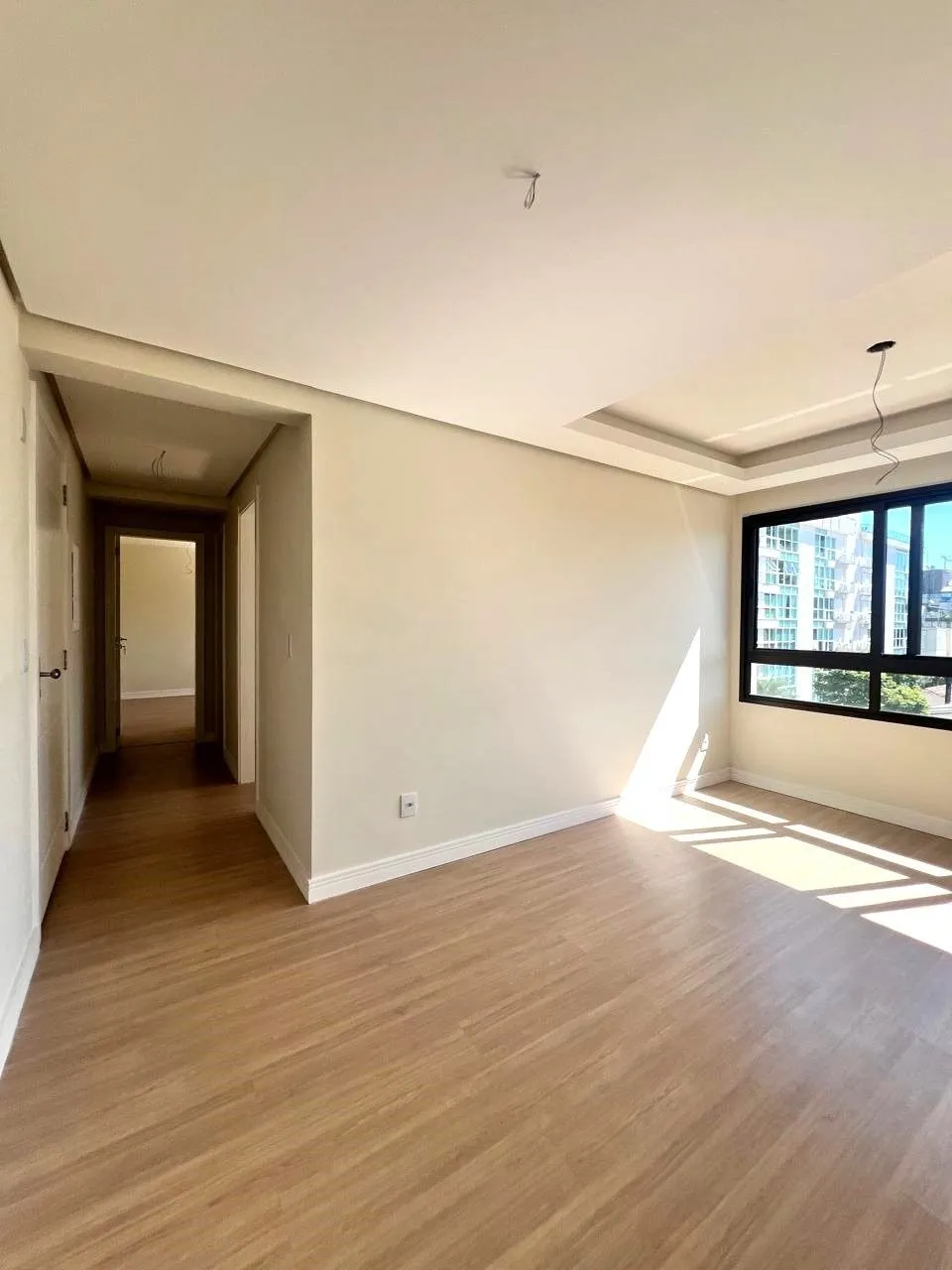 Imagem BAIRRO MONT´SERRAT- APTO. NOVO 2 DORMITÓRIOS COM 1 SUÍTE E VAGA COBERTA.
