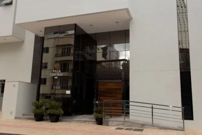 Foto do imóvel Apartamento à venda em Balneário Camboriú, Centro, com 4 quartos, 150,48m2 em 2400.0
