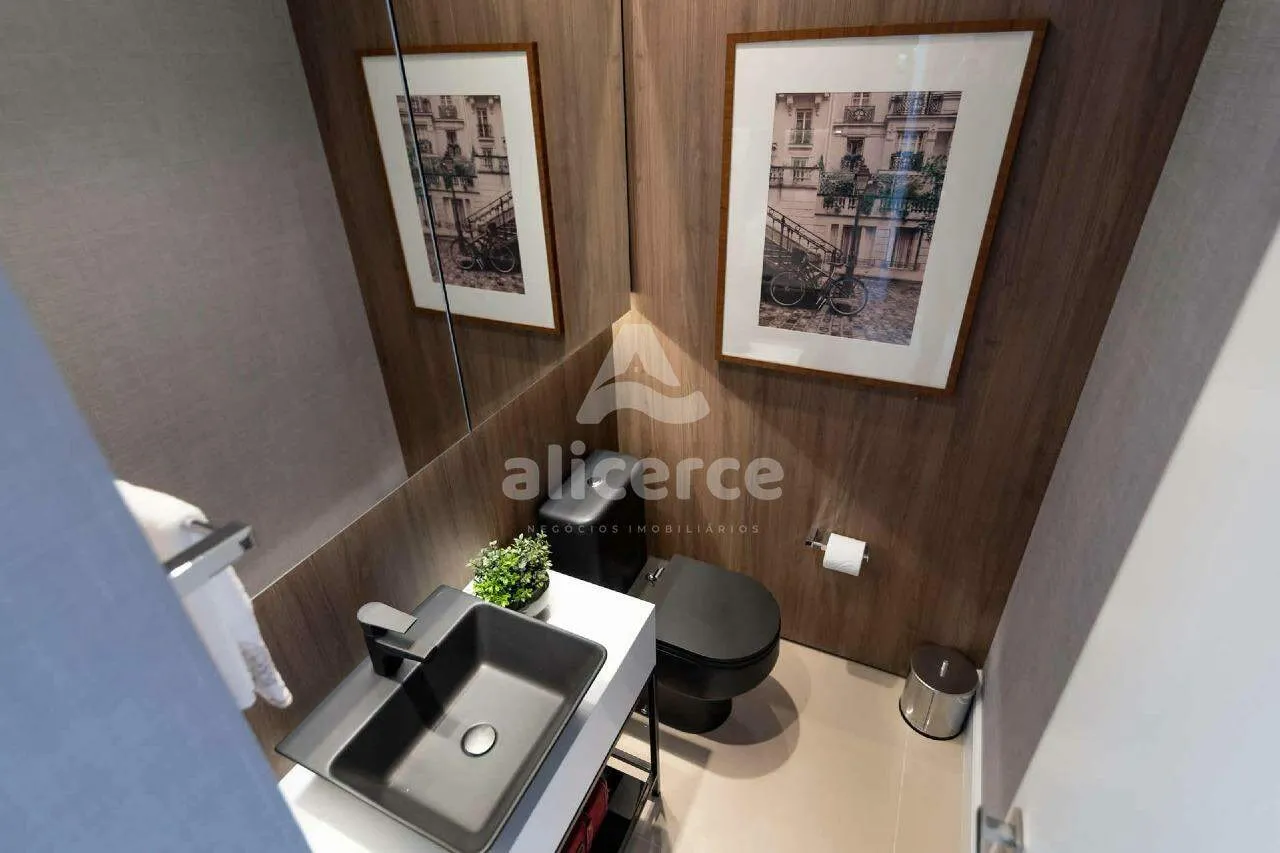 Imagem Apartamento á Venda - 3 Dormitórios I 1 suíte I Vaga de Garagem - em Agronômica - Florianópolis/SC