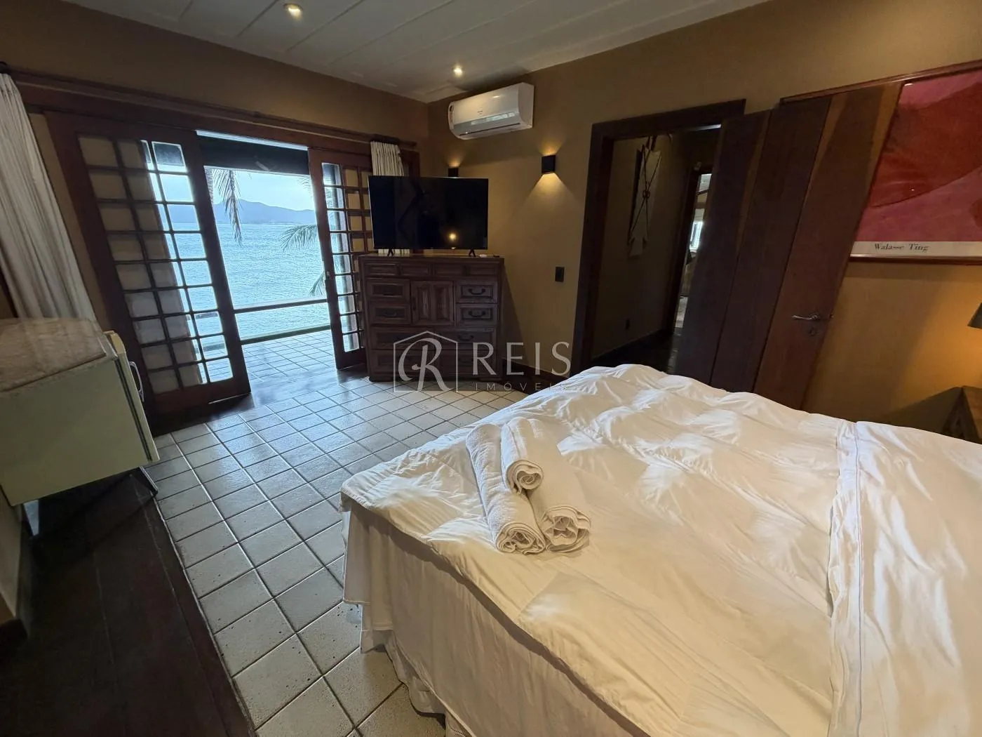 Imagem Casa para Venda em Armação dos Búzios, Geribá, 7 dormitórios, 7 suítes, 10 banheiros, 2 vagas