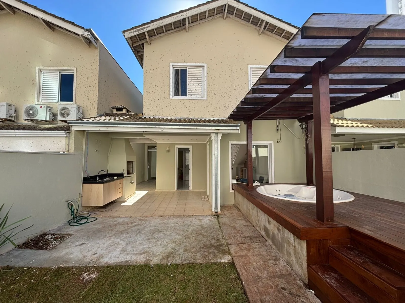 Imagem Casa de alto padrão à venda ou locação no Villa Campolim, Sorocaba, com 3 dormitórios, 1 suíte, 179 m² e 2 vagas no Parque Campolim
