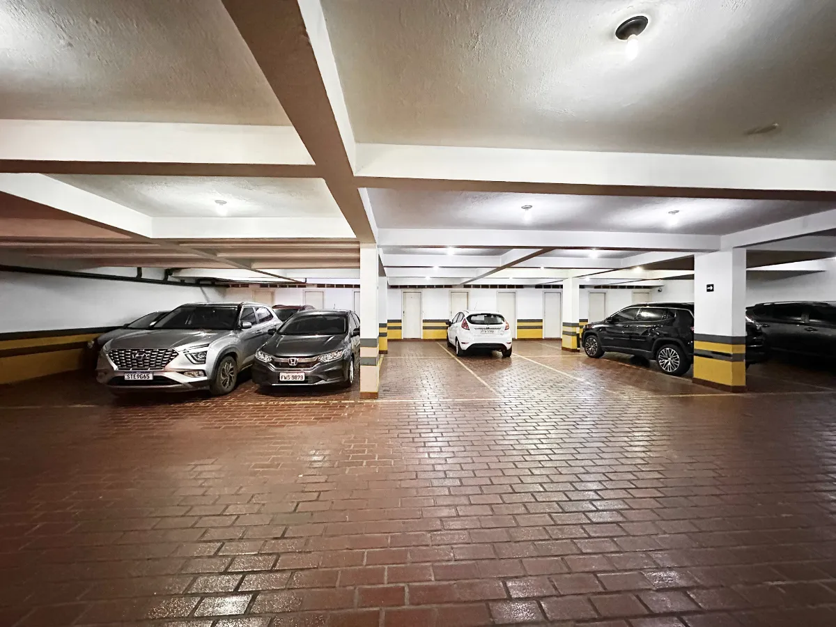 Imagem Apartamento para venda e locação em Aclimação com 3 quartos, sendo 2 suítes, 226m2